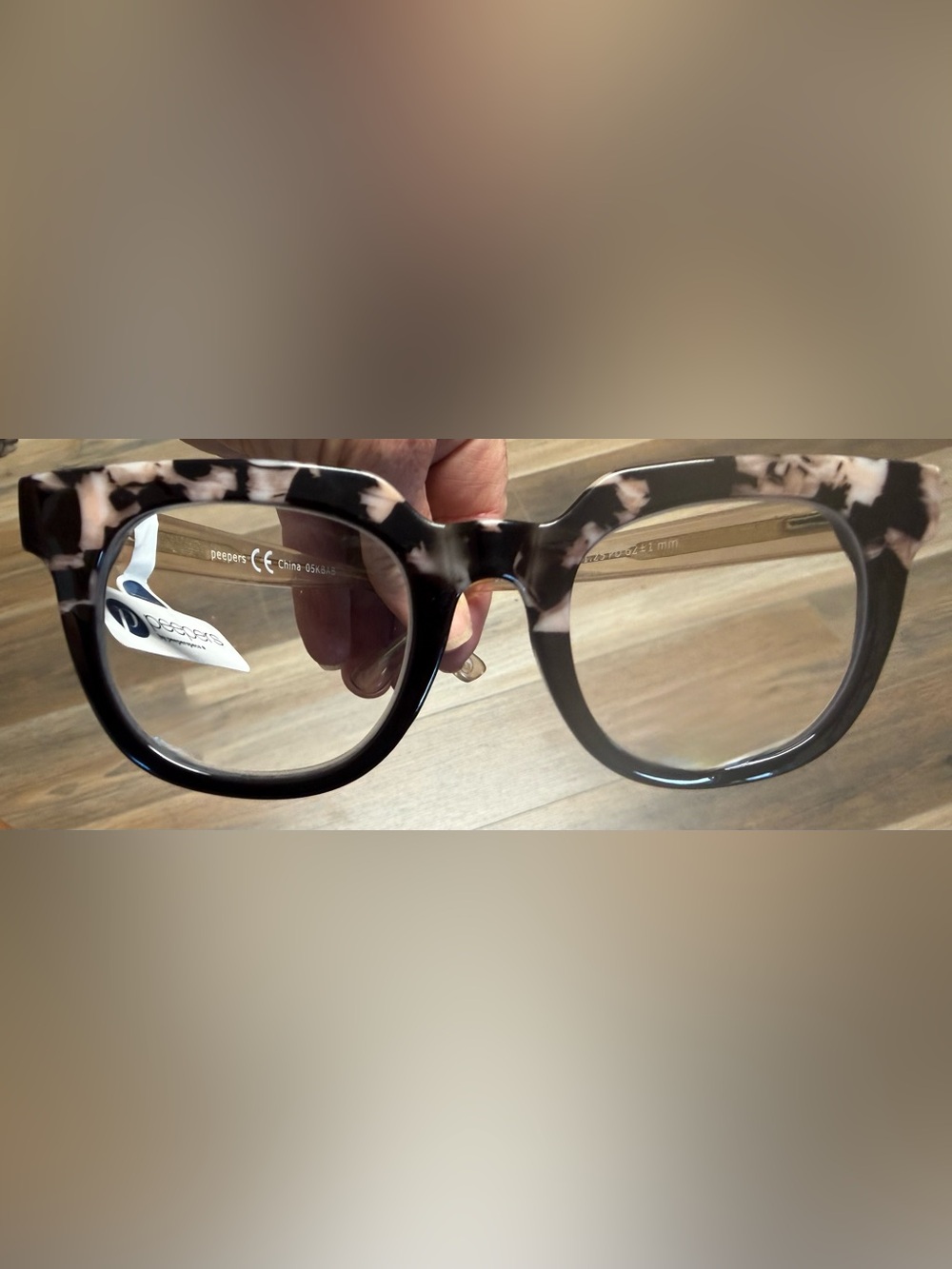 PEEPERS 1.25 Reading Glasses with Grey Case - Tortoise Frame